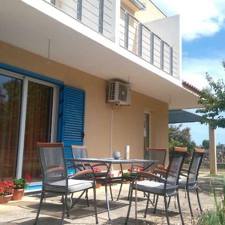 Holiday Home Anita Unesic Экстерьер фото
