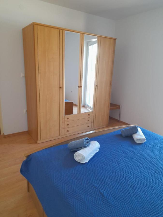 Holiday Home Anita Unesic Экстерьер фото