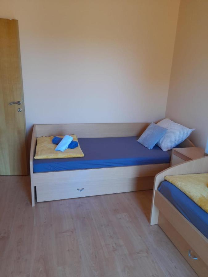 Holiday Home Anita Unesic Экстерьер фото