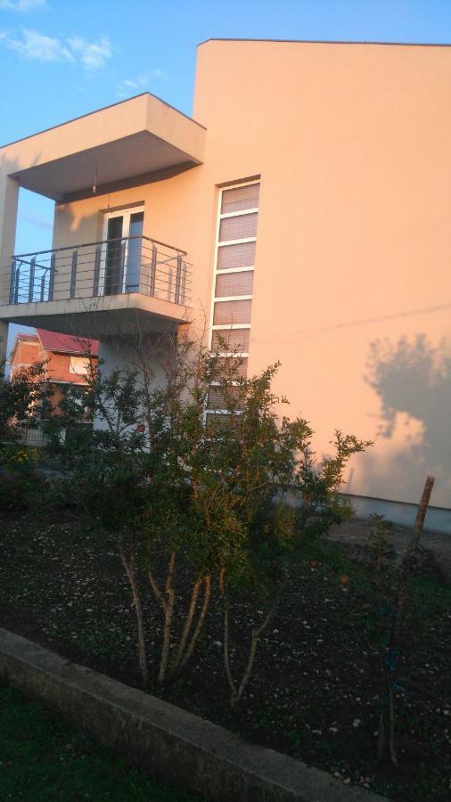 Holiday Home Anita Unesic Экстерьер фото